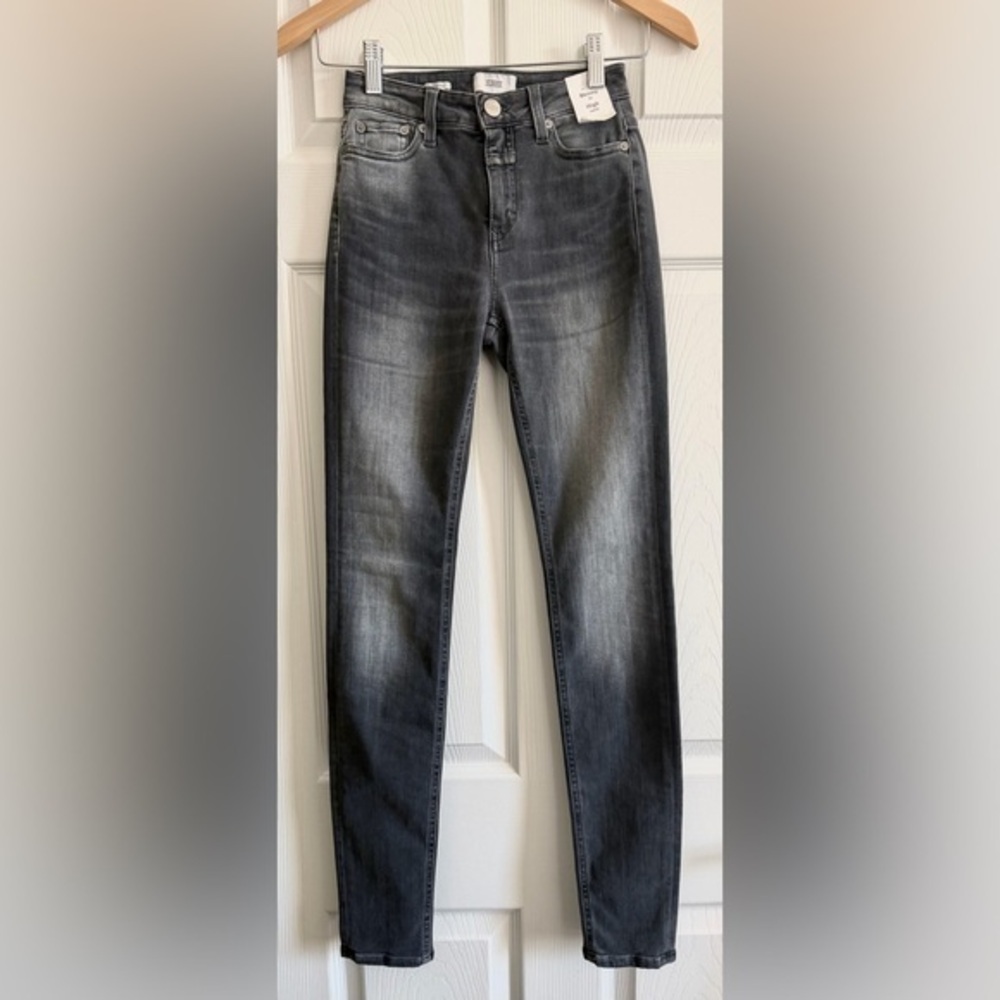 Closed Women's High Rise Gray Jeans